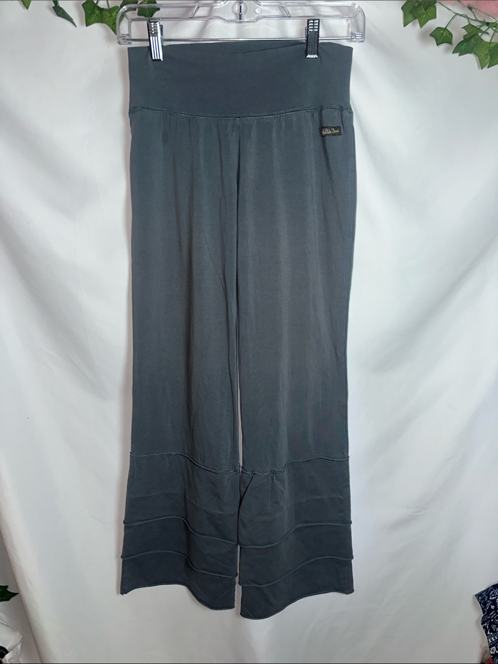 Matilda Jane Charcoal Wide-Leg Tiered Hem Pants